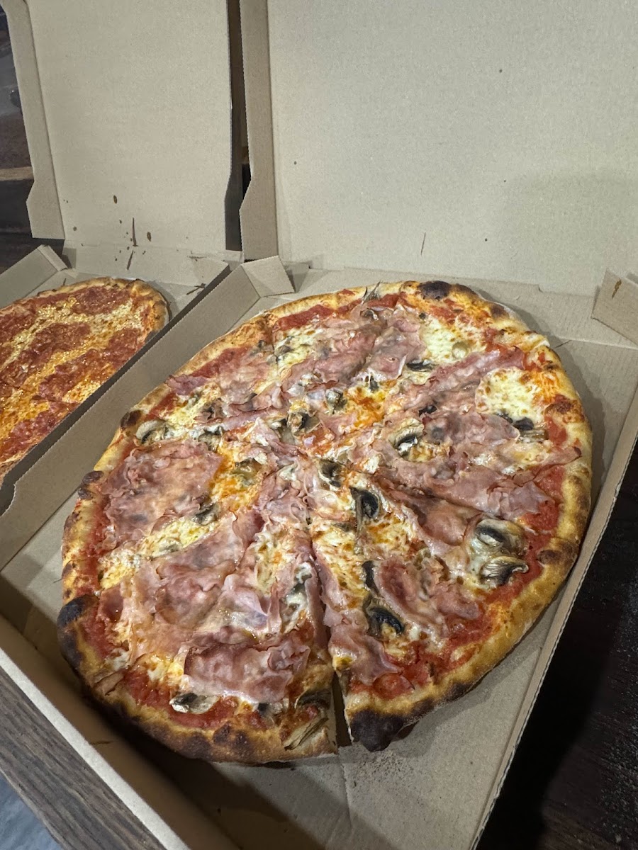 Pizzeria Football Club Photos 2