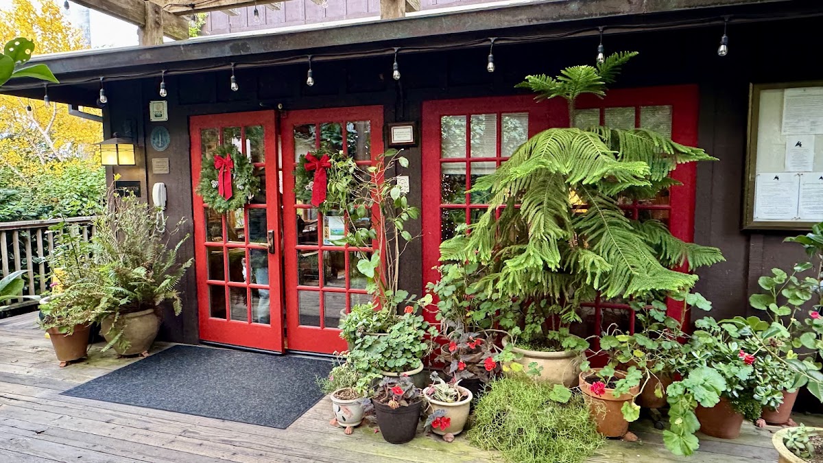 Stanford Inn's Ravens Restaurant